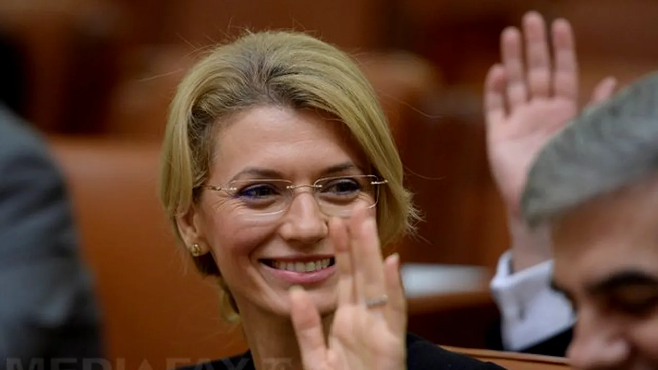 Alina Gorghiu îmbărbătează PNL: Propaganda PSD se foloseşte de cercetări sociologice contrafăcute, e război