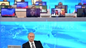 Momente neobişnuite în timpul sesiunii anuale de întrebări şi răspunsuri de la Moscova. La ce întrebări a răspuns Vladimir Putin