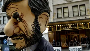 Protest în faţa hotelului din New York unde este cazat preşedintele Iranului - FOTO