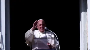 Papa Francisc: Să nu ne mai plângem de ce ne împiedică pandemia să facem. Să ne gândim la nevoiaşi
