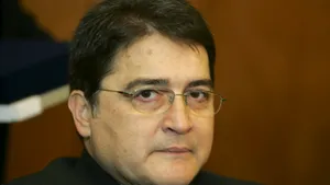Emil Hurezeanu îl înlocuieşte pe Sergiu Toader