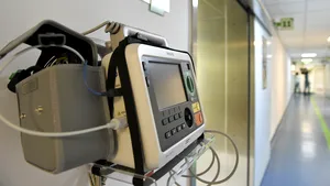Măsuri de prevenţie în Buzău. Gravidele şi bolnavii dependenţi de oxigen şi dializă, la spital cât e cod roşu de viscol