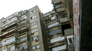 Apartamentele cu trei camere s-au ieftinit cu 9%. În cinci cartiere sunt mai ieftine de 70.000 €
