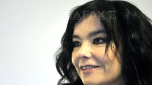 Cântăreaţa islandeză Björk sprijină independenţa Scoţiei prin intermediul unei piese reorchestrate - AUDIO