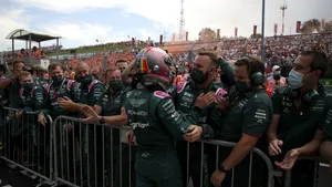 Sebastian Vettel a fost descalificat din cursa de la Hungaroring. Hamilton avansează pe locul doi