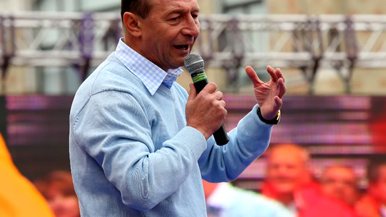 Băsescu: Marea problemă a politicienilor este cum să blocheze voinţa poporului