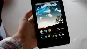 Interdicţia privind transportul aparatelor electronice, luată în legătură cu o ameninţare teroristă