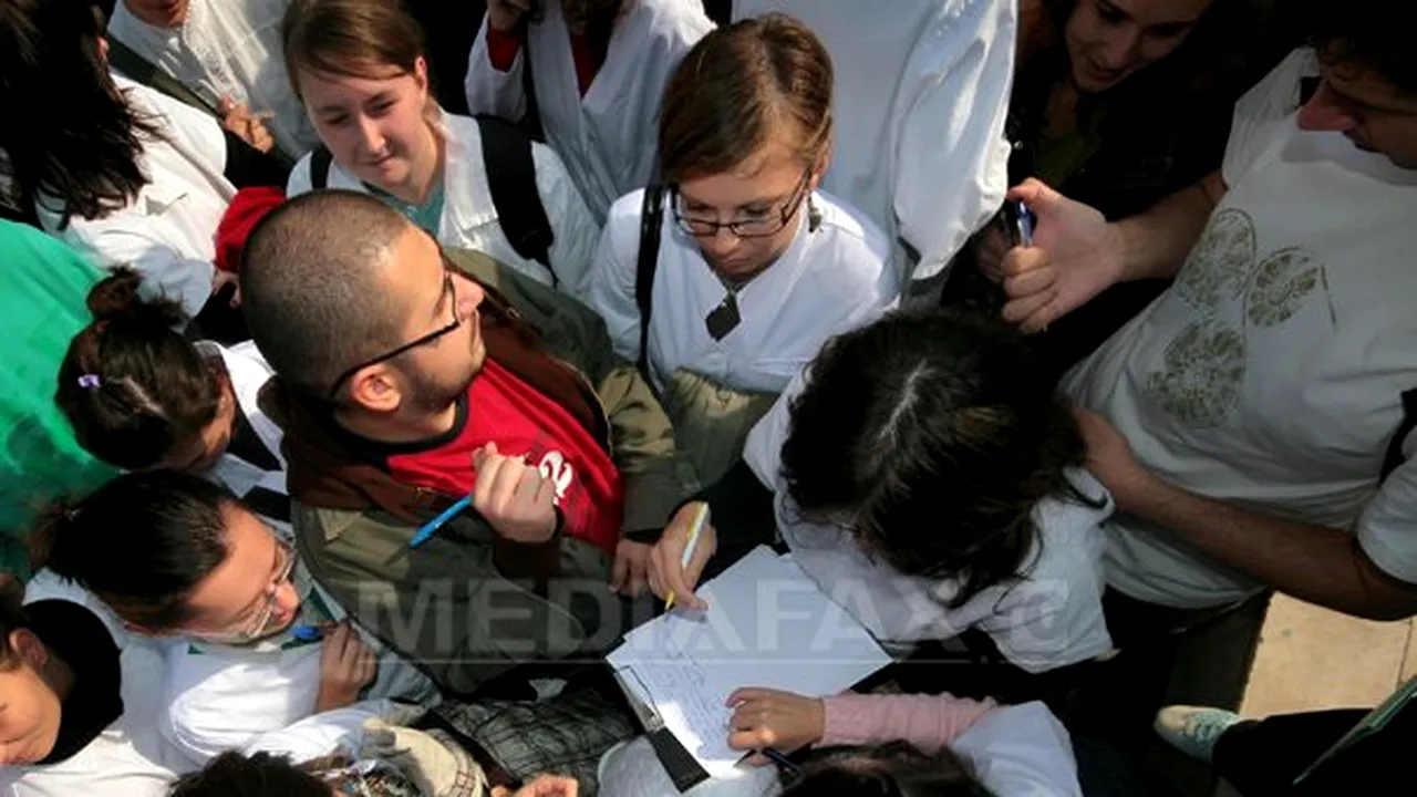 Medicina Dentară la mare concurenţă la UMF Cluj-Napoca: 3,63 candidaţi pe un loc 
