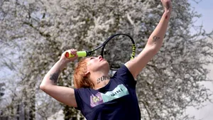 Afacerile cu criptomonede ajung la un nou nivel. O tenismenă croată şi-a vândut o bucată din braţ, în schimbul a 3 Ethereum