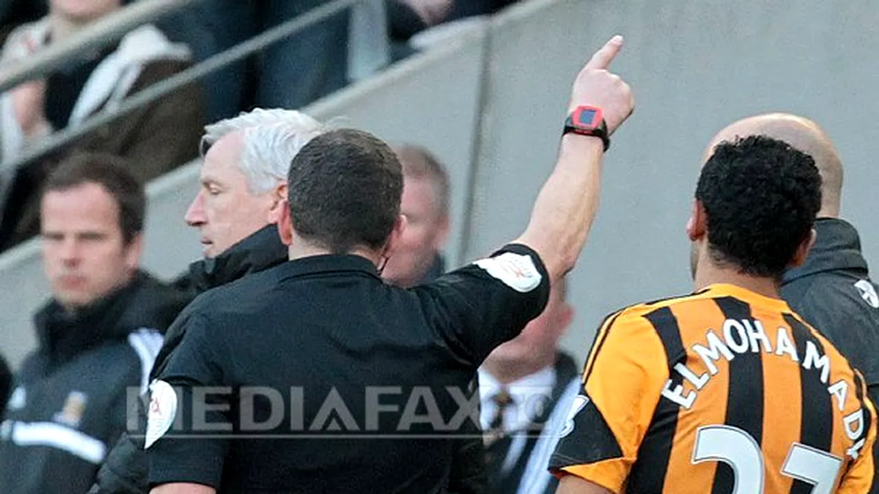 Alan Pardew, antrenorul echipei Newcastle, eliminat după ce a lovit un jucător