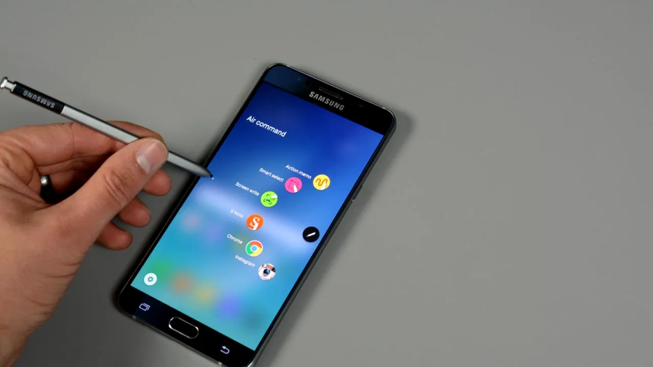 Samsung a pierdut 22 de miliarde de dolari din valoarea de piaţă după eşecul Note 7 