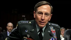 Numele lui David Petraeus apare în documente confiscate la eliminarea lui ben Laden