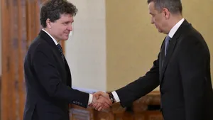 Comisia Europeană, presată să blocheze fondurile PNRR pentru România din cauza „amendamentului Fritz”. Scrisoare semnată de PPE și Renew