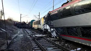 FOTO VIDEO Cel puţin un mort şi patru răniţi, în urma unui accident feroviar în Luxemburg