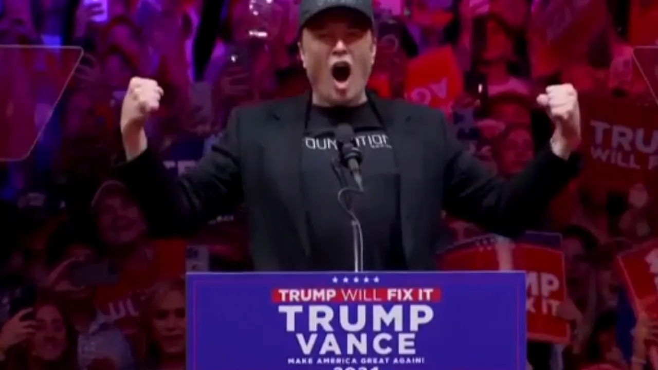 Elon Musk s-a dat în spectacol la un miting electoral în New York: sunt un MAGA întunecat

