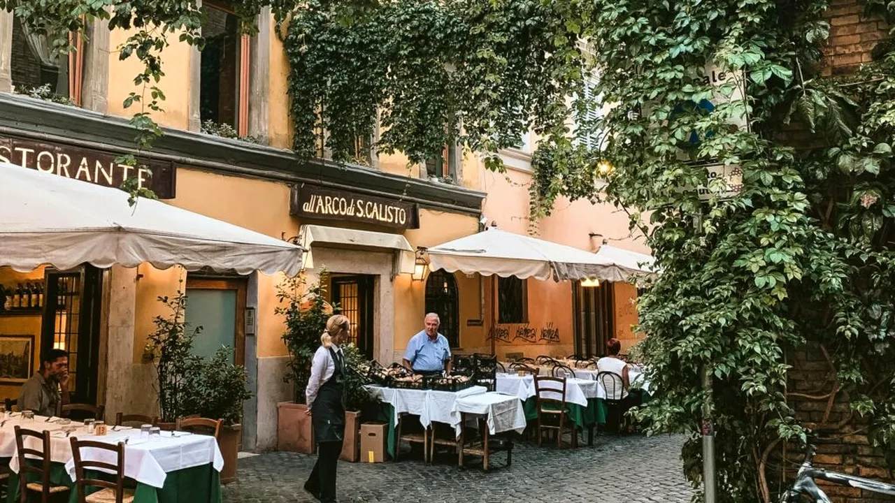 Italia limitează munca în aer liber, în timp ce valul de căldură afectează Europa
