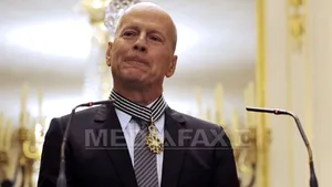Bruce Willis a devenit Comandor al Ordinului Artelor şi Literelor în Franţa