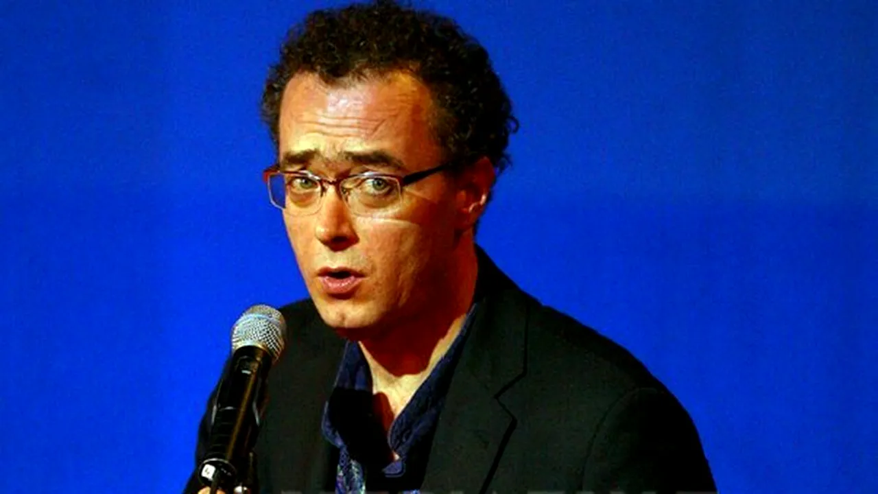 Vasile Ernu, Thomas Ciulei şi Andra Cărbunaru înoată pentru literatură în cadrul Swimathon Bucureşti