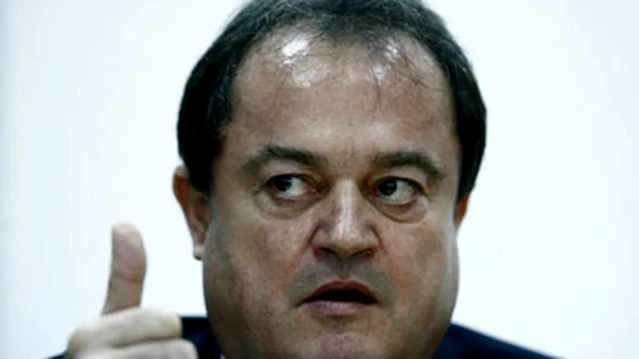 Blaga: Tăriceanu a fost bătut de soare-n cap, PNL e o adunătură de găşti unite de ciolan