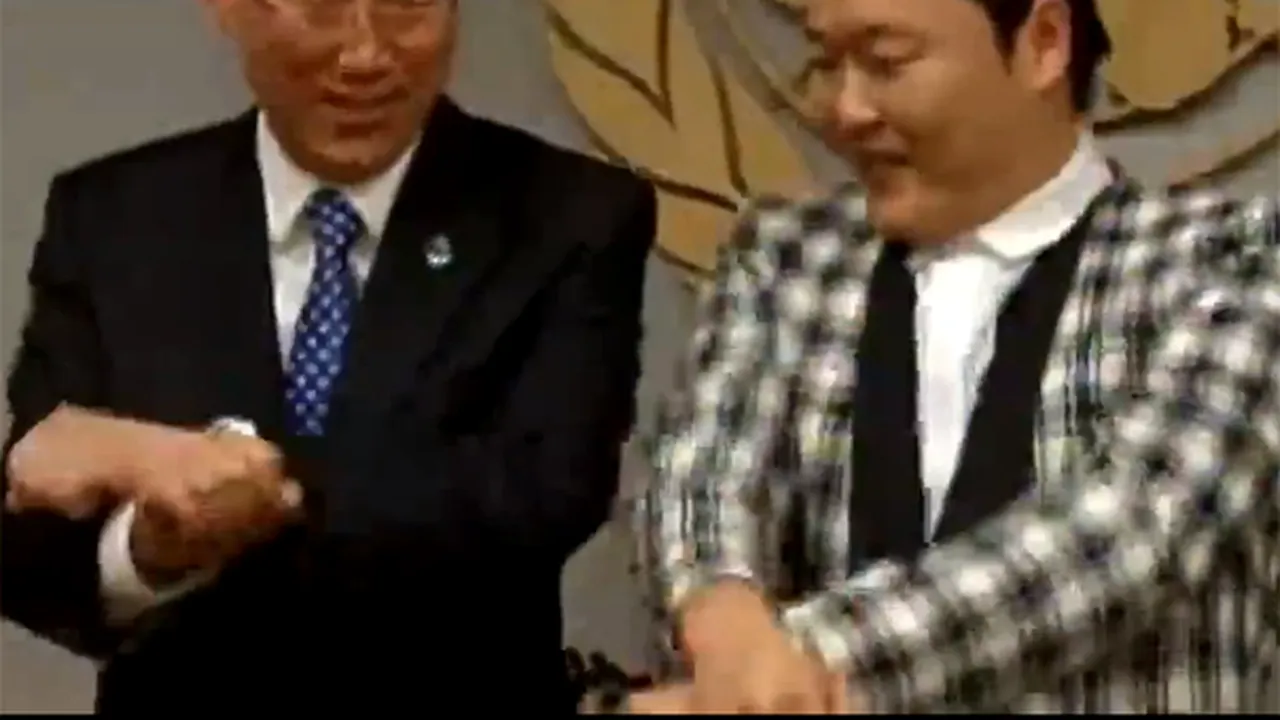 LECŢII de DANS la nivel înalt. Secretarul general ONU a învăţat mişcările Gangnam Style. Întâlnirea celor mai faimoşi sud-coreeni - VIDEO