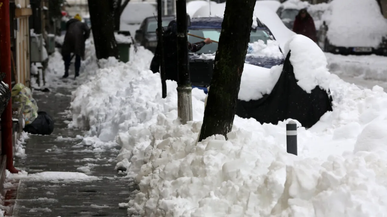 Informare meteorologică ANM: Vreme rea și viscol cu rafale de până la 130 km/h, de miercuri până vineri