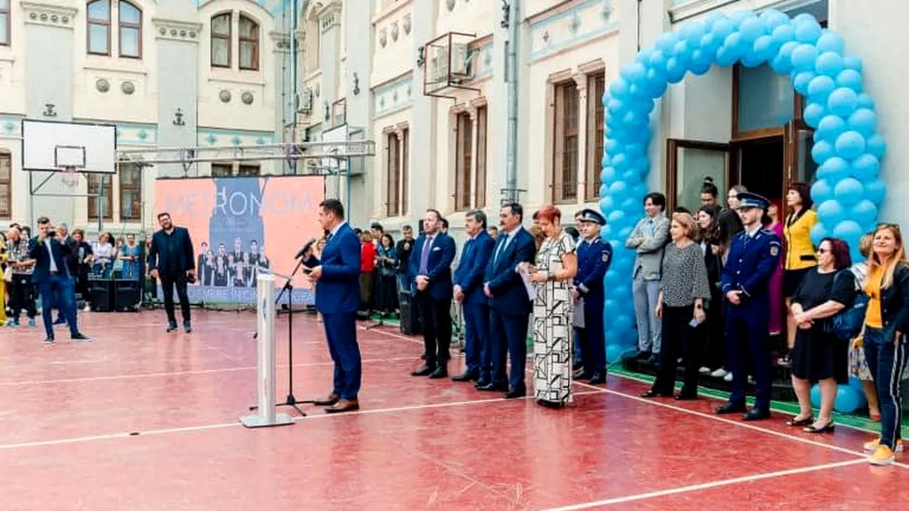 George Simion a avut public neprietenos, la discursul ţinut liceul pe care l-a absolvit