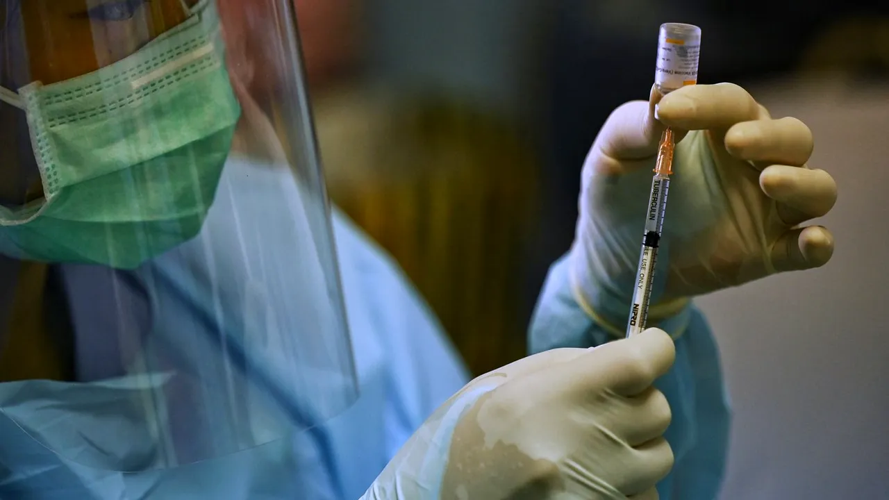 Am putea avea un nou vaccin COVID-19. Agenţia Europeană a Medicamentului a început evaluarea 