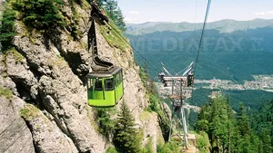 Telecabina de la Bâlea Lac, oprită din cauza vântului puternic