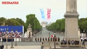 GALERIE FOTO & VIDEO | 14 iulie, ziua Franţei. O parte a paradei militare este dedicată COVID-19