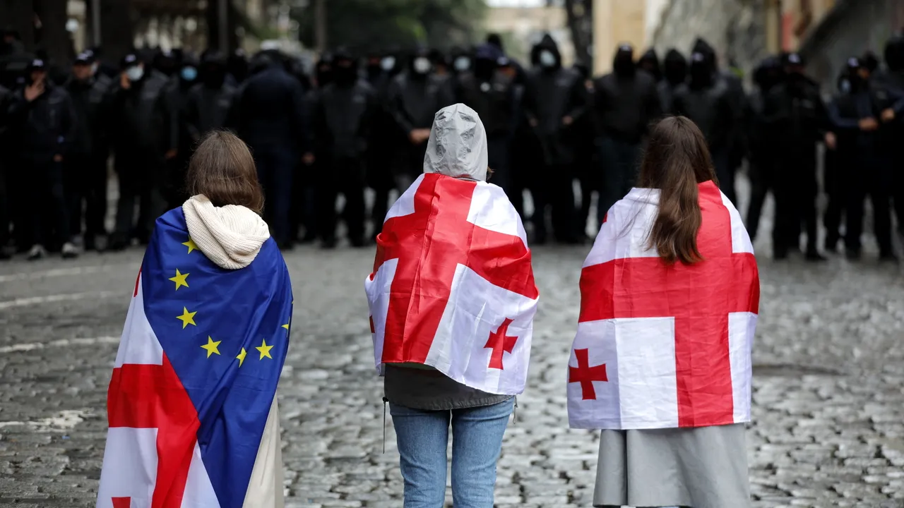 Alegeri parlamentare în Georgia. Partidul de la putere vrea pace cu Rusia, opoziţia vrea apropierea de UE