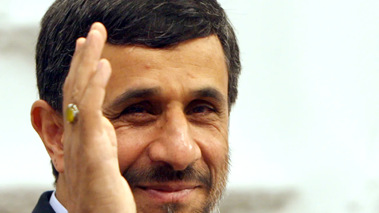 Monarhiile din Golful Persic consideră provocatoare vizita lui Ahmadinejad pe o insulă disputată