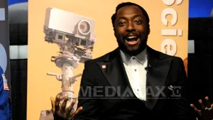 Will.i.am, membru al grupului Black Eyed Peas, se întoarce la şcoală