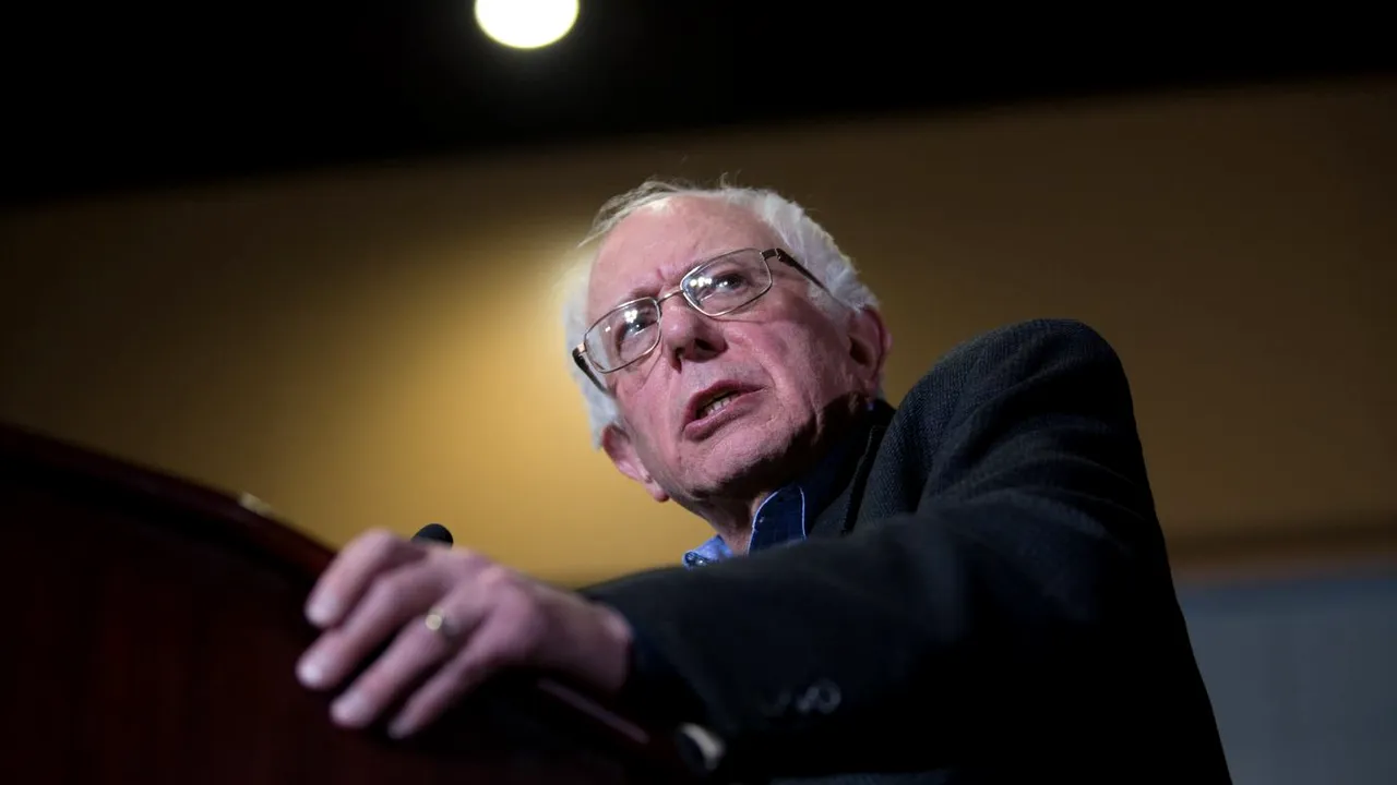 Sanders şi Warren refuză să comenteze despre călătoria lui Pelosi în Taiwan. Bernie Sanders a declarat anul trecut că se teme că ar putea izbucni un 