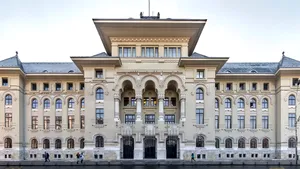 Averi oficiale și averi invizibile: radiografia candidaților la Primăria Capitalei