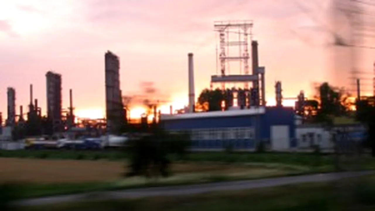 Romanian Petrom To Defer Petrobrazi Refinery Upgrade Until ‘12