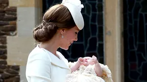 Fotografii ale prinţesei Charlotte, în vârstă de şase luni, publicate de casa regală britanică - FOTO 