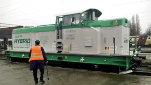 Prima locomotivă hibrid de manevră construită în România, prezentată în Gara Constanţa | FOTO, VIDEO