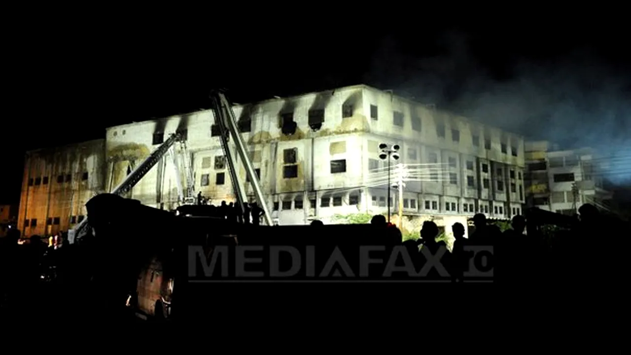 INCENDIU de proporţii în Pakistan: Cel puţin 289 de morţi - FOTO
