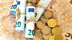 Descoperire incredibilă în Italia: 86.000 de euro într-un dulap aruncat pe stradă. Cine vrea acum banii