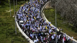 Mii de protestatari blochează intrarea în Ierusalim împotriva guvernului Netanyahu