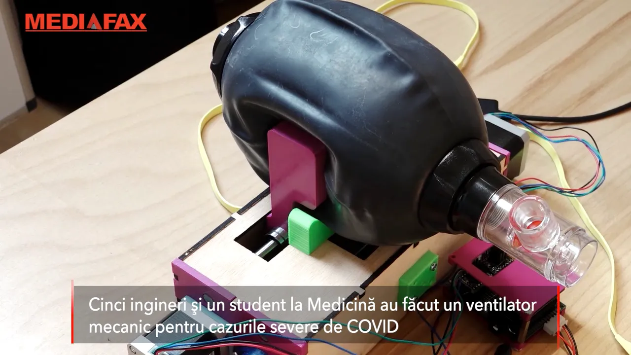 Un ventilator mecanic care poate fi controlat de pe telefon a fost creat pentru pacienţii cu COVID-19 la Cluj-Napoca 