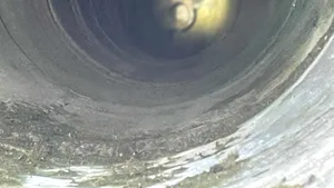 Bătrân de 84 de ani, salvat de pompieri dintr-o fântână adâncă de 15 metri