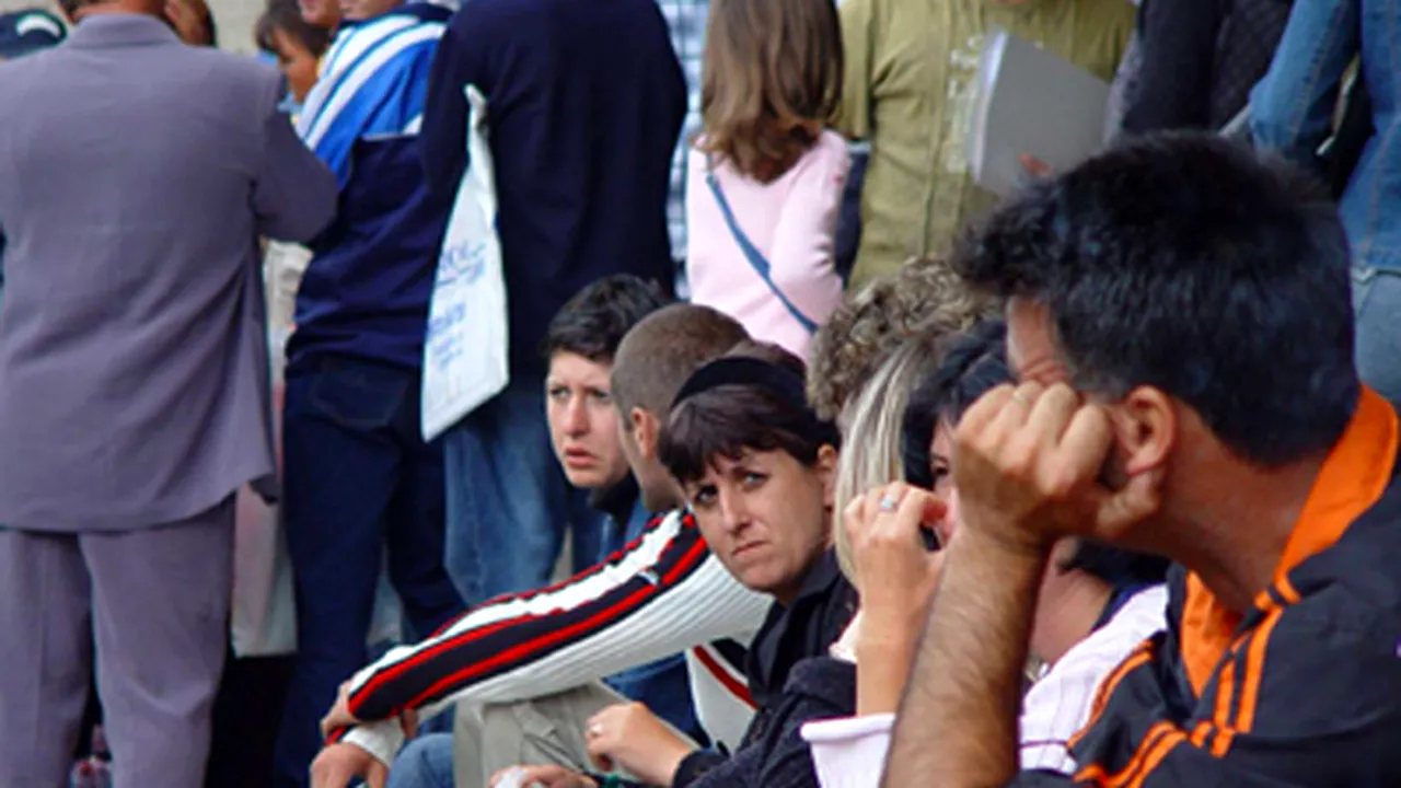 75.000 de bugetari vor fi concediaţi în 2010