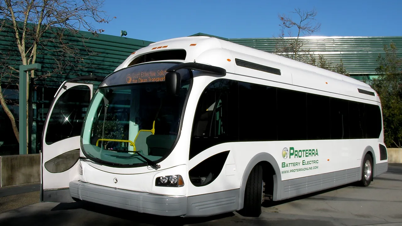 Municipiul Suceava ar putea să achiziţioneze 40 de autobuze electrice, de peste 26 mil. euro