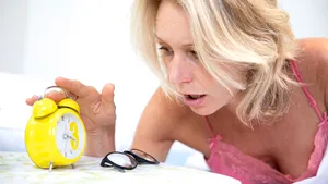 Insomniacii garantează că poţi adormi în doar 60 de secunde cu metoda „4-7-8”