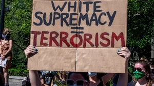 Facebook a şters 190 de conturi care incitau la violenţă armată împotriva #BlackLivesMatter