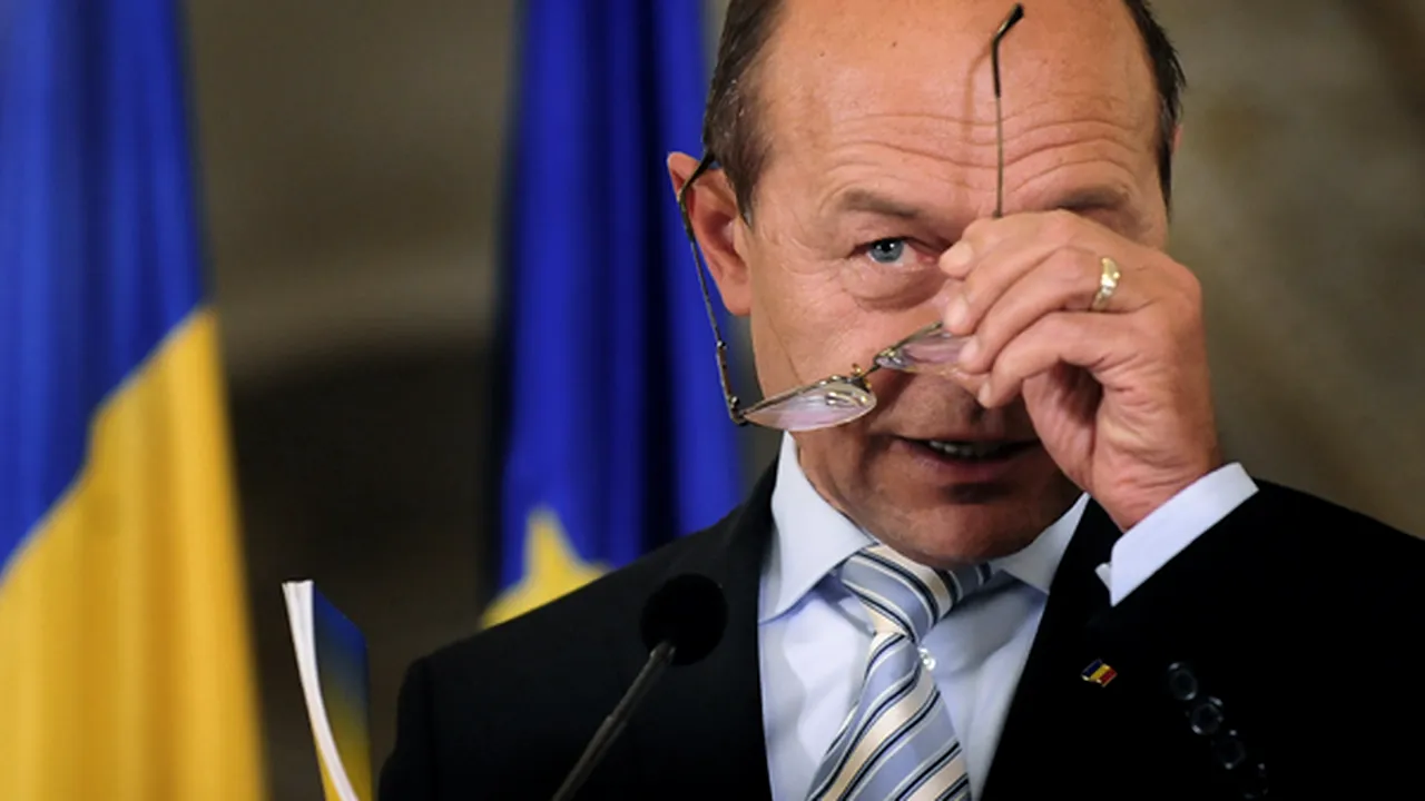 Băsescu: Nu pot accepta să se decidă guvernul cu un fost turnător la Securitate, Felix, în capul mesei