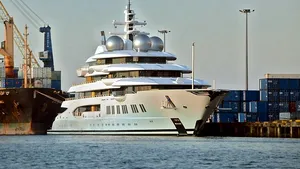 Documentele găsite pe un superyacht din Fiji îl acuză pe proprietarul rus. Anunţul FBI