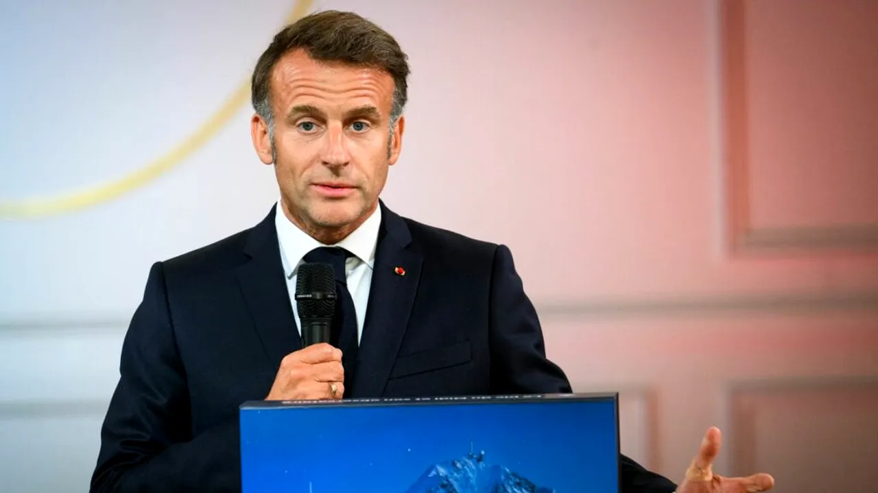 „Îmi va fi dor de voi”. Macron, discurs cu accente de rămas-bun înaintea ultimului său an la Élysée