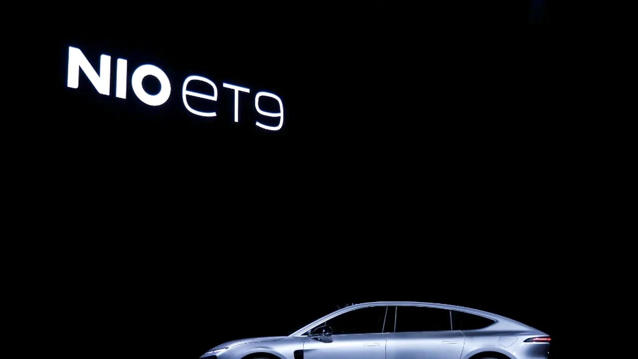 O companie chinezească a prezentat un vehicul electric care să concureze cu Panamera şi Maybach